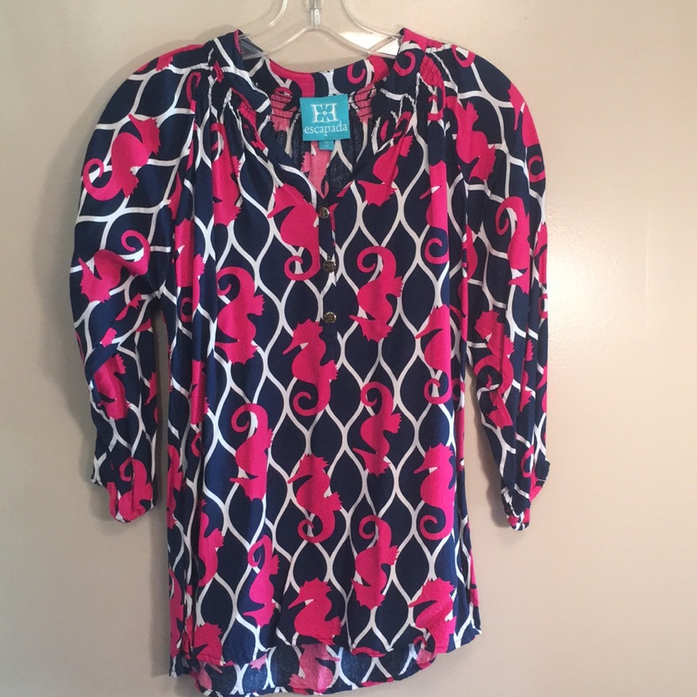 🎉❤️ 3/$30 Escapada tunic navy pink seahorses S